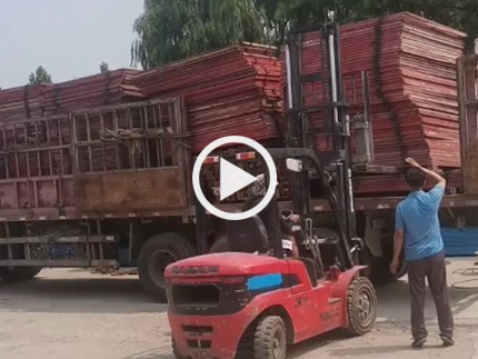 喷塑加工件来货卸车